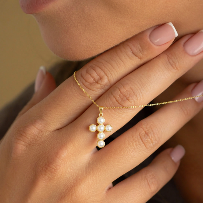 Halo Pearl Necklace